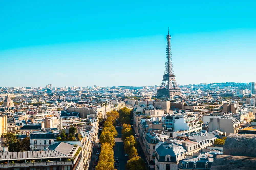 cityscape-of-paris-under-the-sunlight-and-a-blue-sky-in-Fra