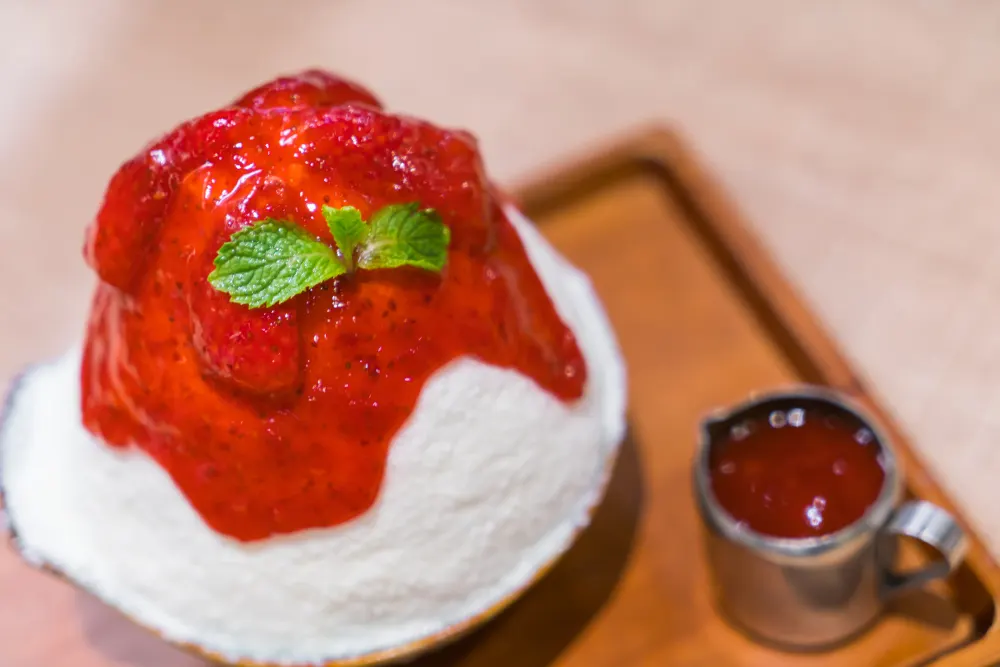 kakigori-strawberry-ice-cream