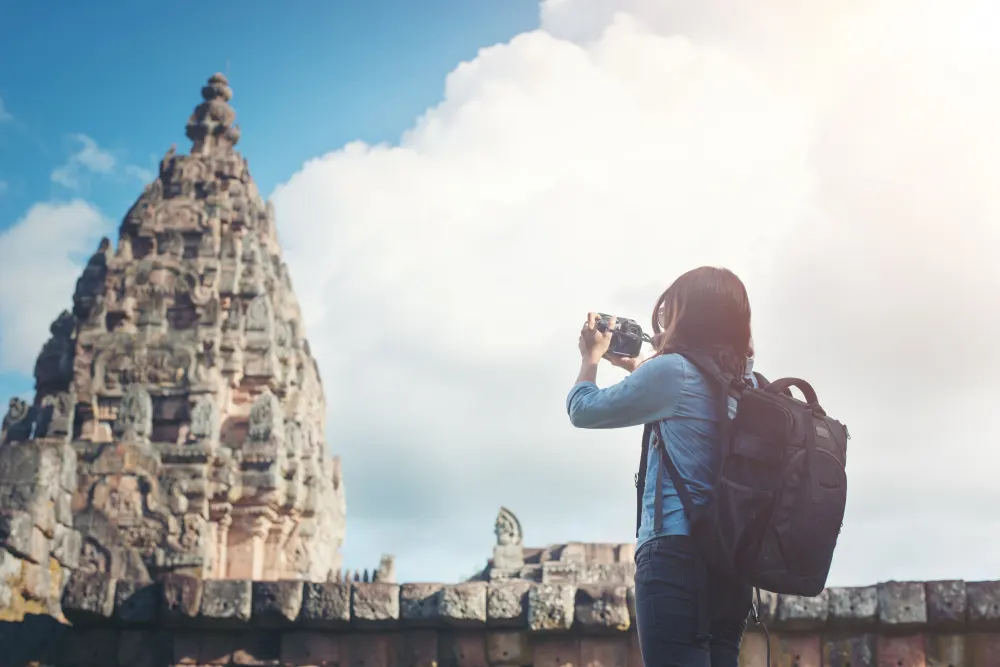 landmark-camera-architecture-view- woman