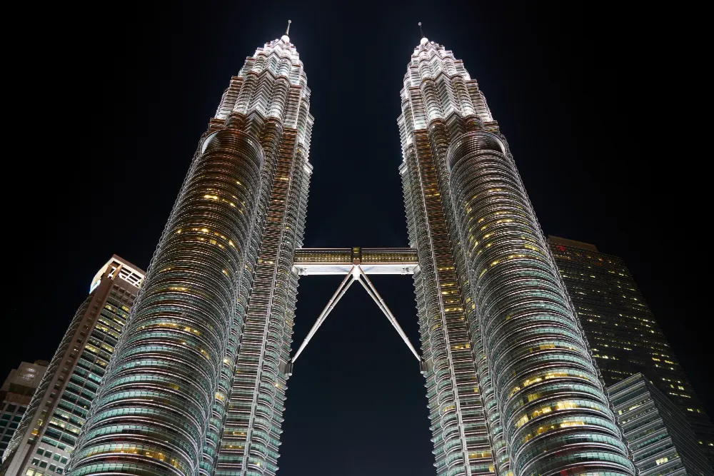 urban-high-klcc-malaysia-sky