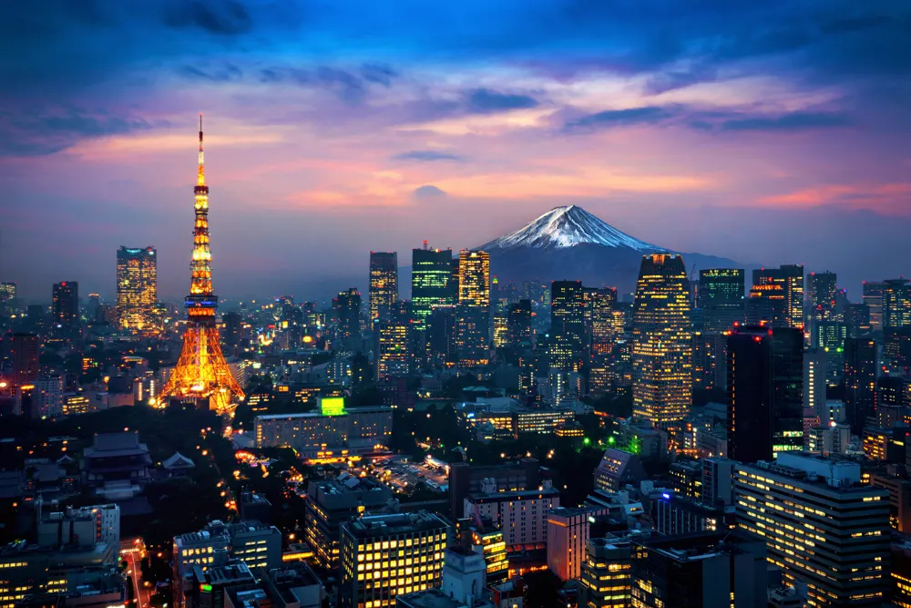 aerial-view-tokyo-cityscape-with-fuji-mountain-japan