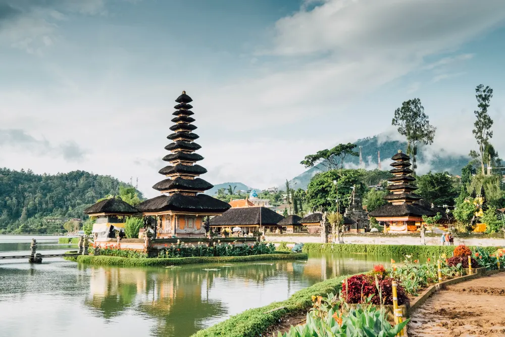bali-pagoda-indonesia