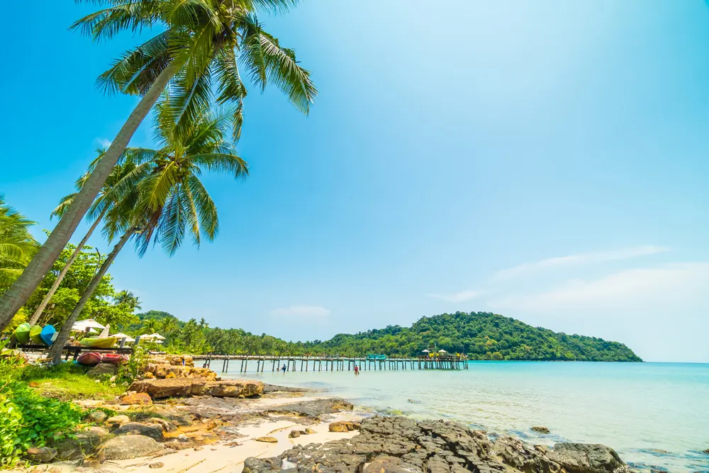 beautiful-tropical-beach-sea