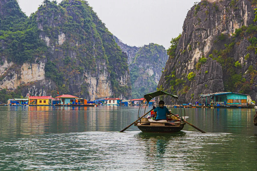 boat-and-river-and-mountian