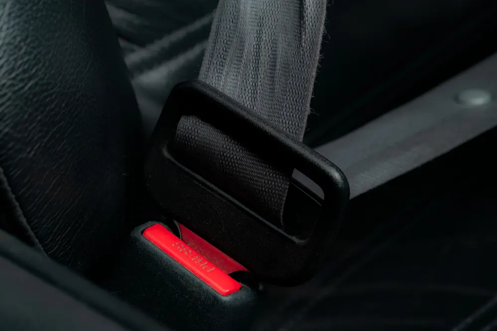 seat-belt-car