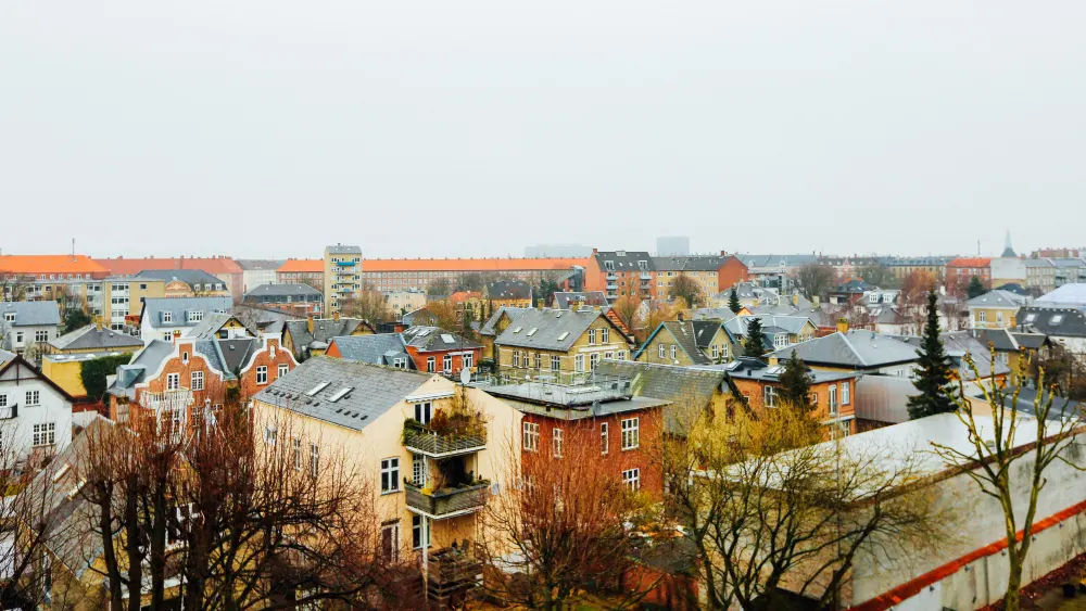 wide-shot-houses-buildings-city-copenhagen-denmark