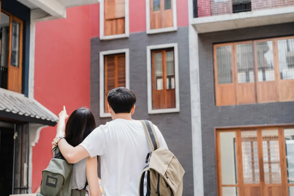 couple-happy-home