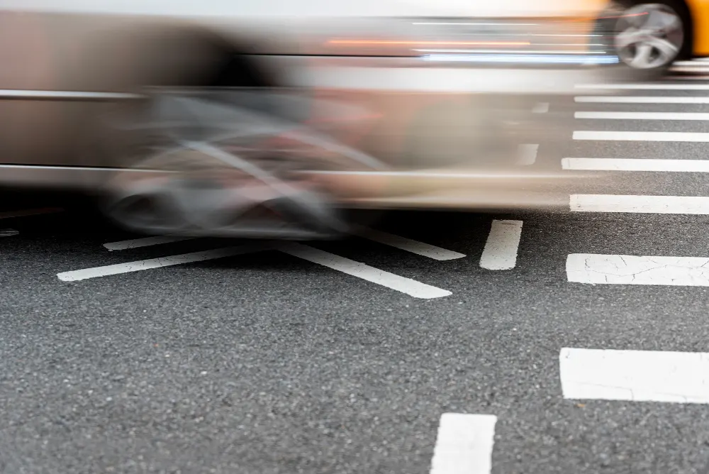 crossing-cars-on-the-road-closeup