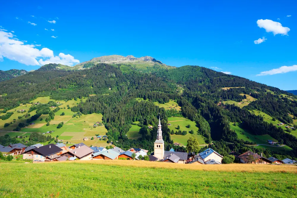 famous-village-in-french-alps