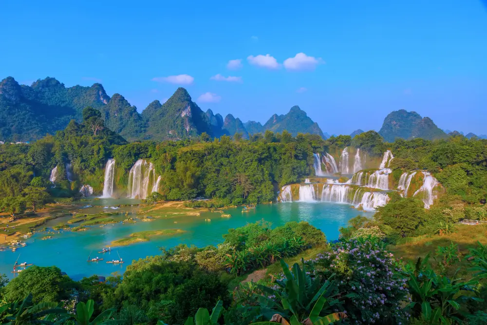 mountain-landscape-pond-stone-splash