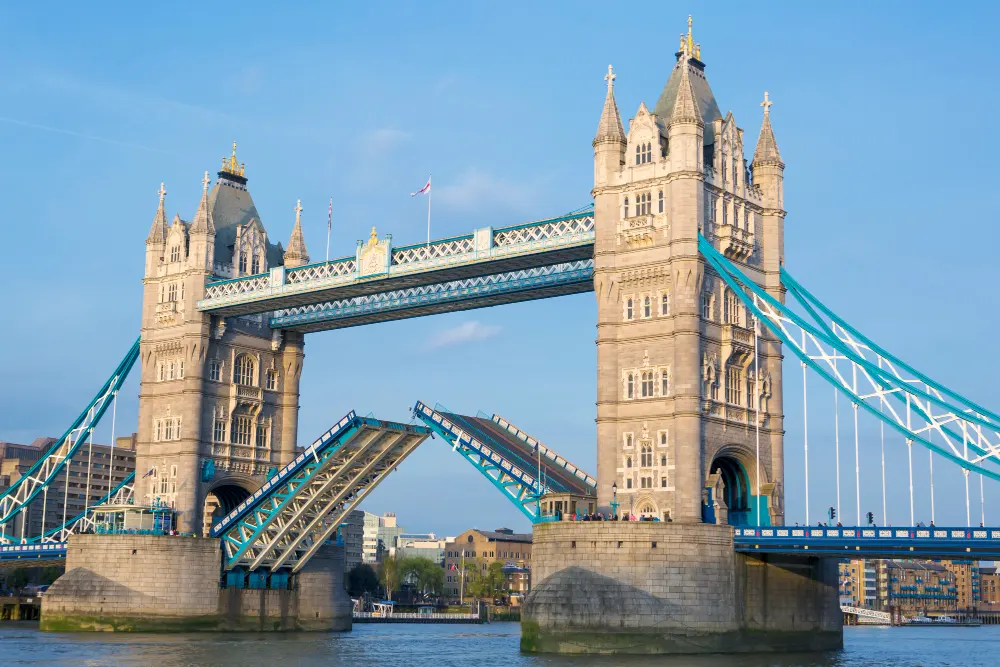 tower-bridge-london-uk