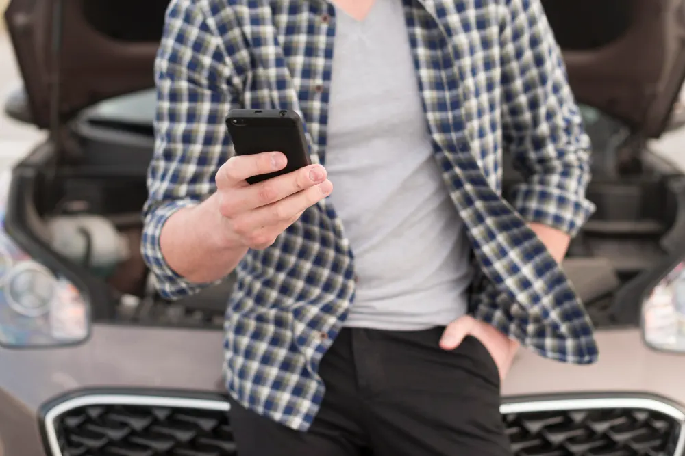 close-up-man-with-mobile