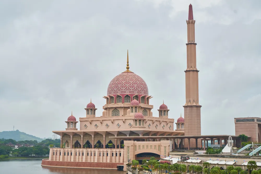 Muslim-landmark-red-travel-outdoor