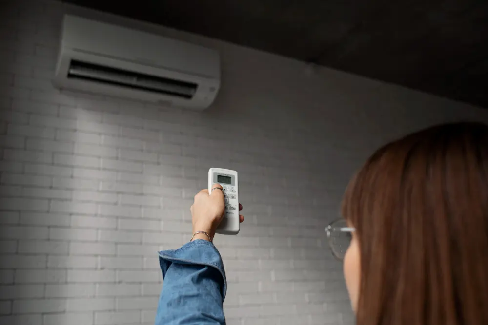 young-woman-using-home-technology