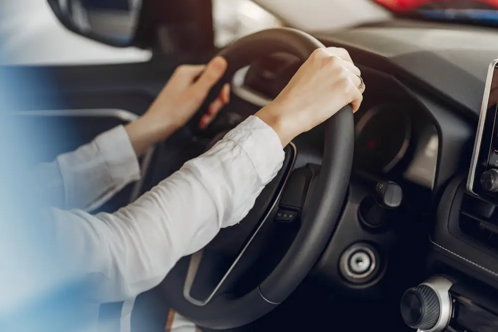 stylish-woman-in-the-car