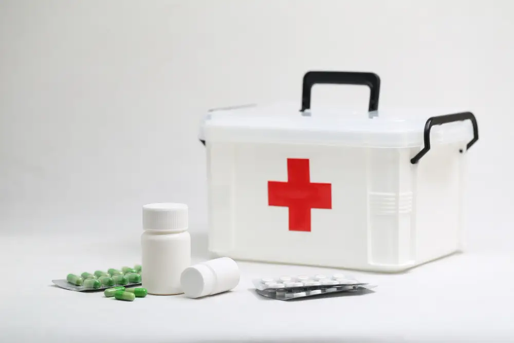 Medicine-bottles-and-home-medical-kit